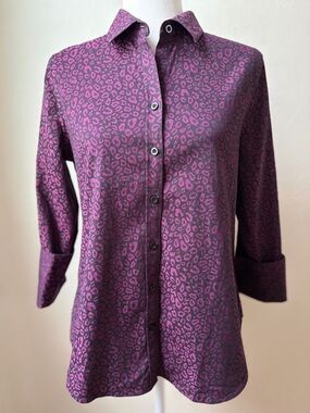 Chico’s Purple Leopard Print Button Front Blouse Size 0